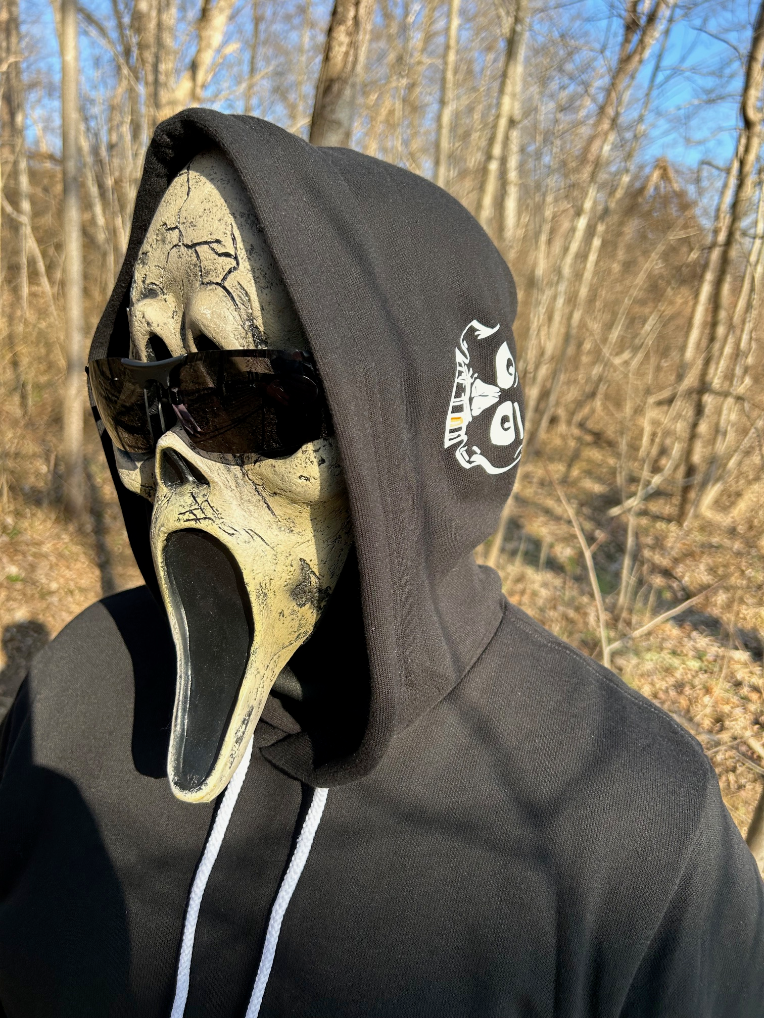 StewArmory - Hoodie - Side Skully